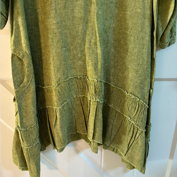 B. Hadikuso Linen Tunic Top - Picture 5 of 5